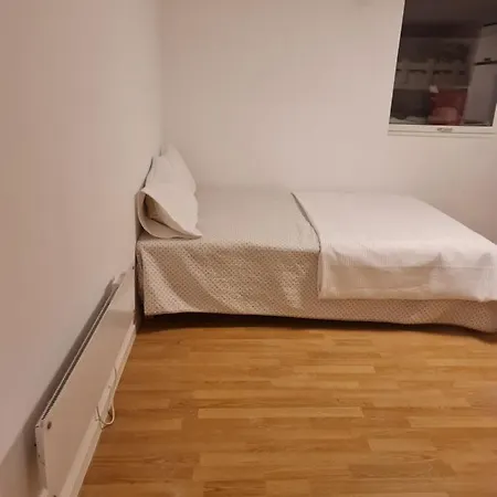 With 2 Bed In アパート Klofta