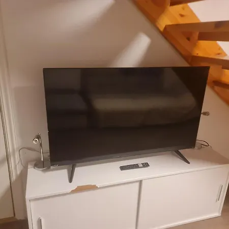 With 2 Bed In * Klofta