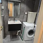 アパート With 2 Bed In *